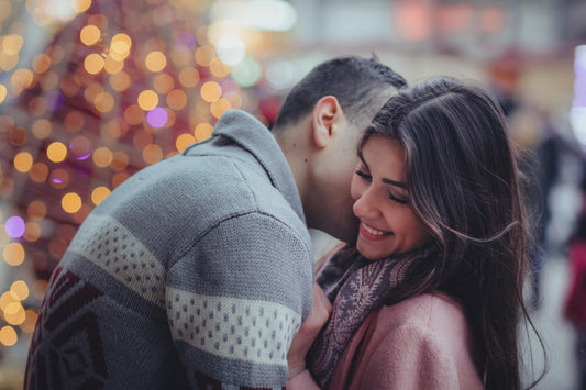 How to Succeed on Tinder and Online Dating: Get Dates and Find Love
