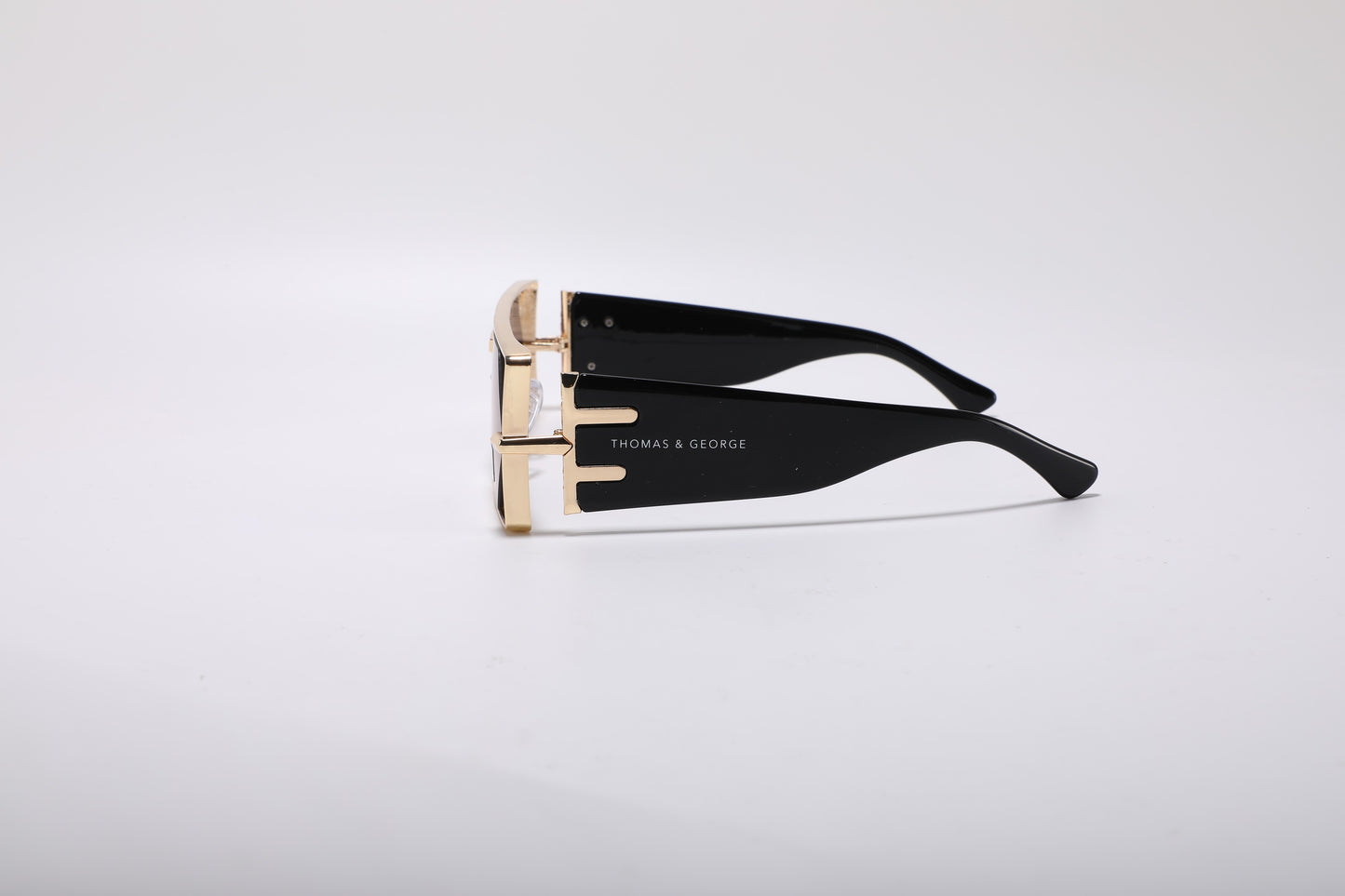 Velondra Oversized Square Sunglasses – Black & Purple UV400