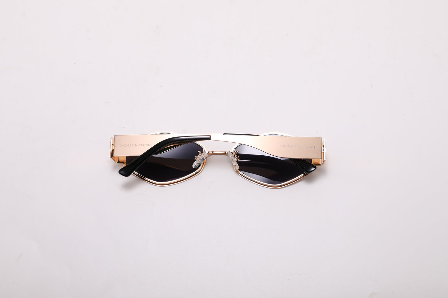 Thomas & George Sunglasses - Guadalajara Black Angled