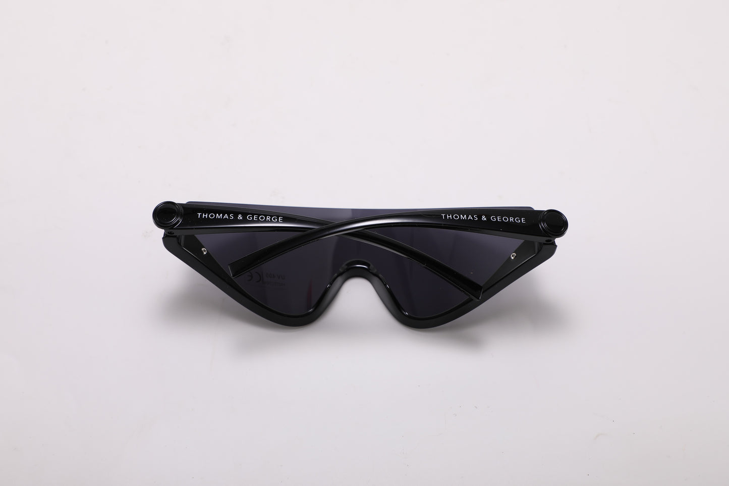 Orama Wraparound Sunglasses – Black UV400