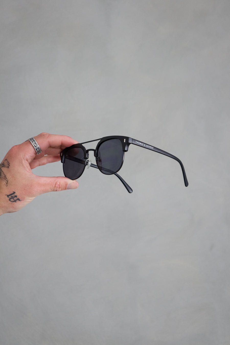 Thomas & George Sunglasses - Classic