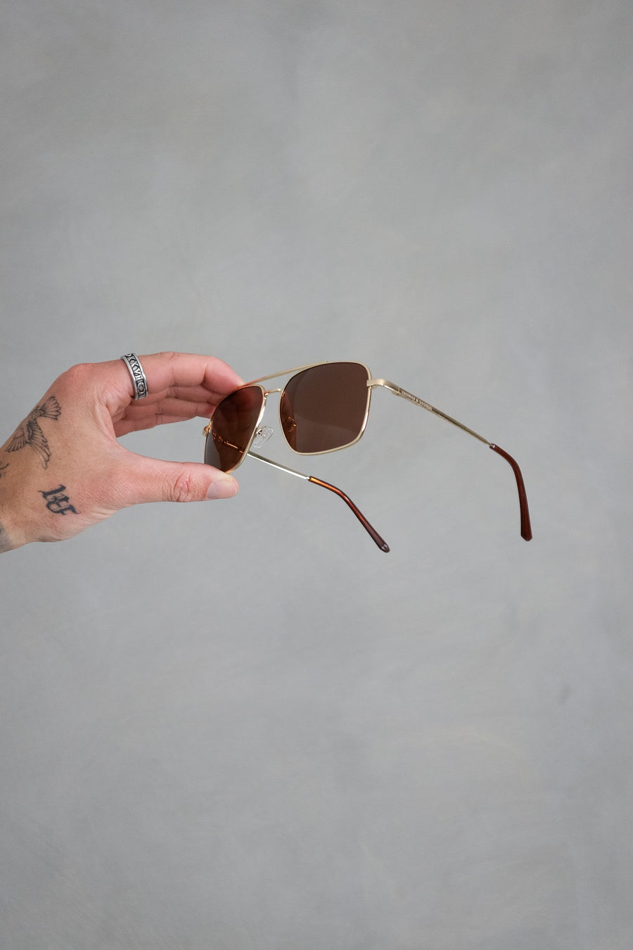 Thomas & George Sunglasses - Classic Brown